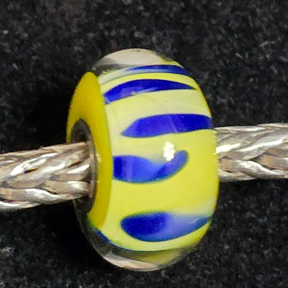 Unique - Picture 4 of 6